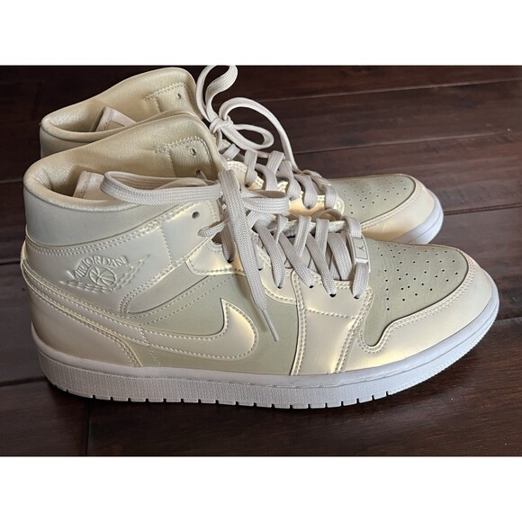 Women's Sneakers A i r  J o r d a n 1 Mid SE Goose Feather Yellow  Size 10 - Picture 1 of 12